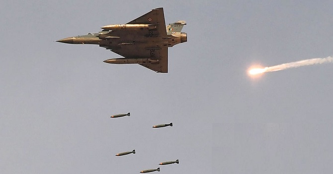 India-launched-air-strikes-on-Pakistani-territory-Aajira-Odisha
